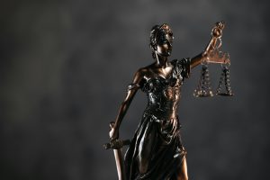 重庆网络开设赌场罪判例，上亿流水团伙成功摘掉恶势力定性
